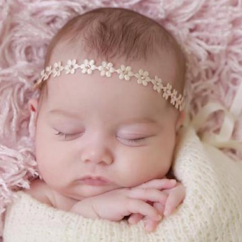 Ala Flower Wrap - Chic Crystals